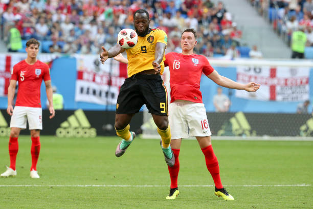 随着竞争加 随着竞争加